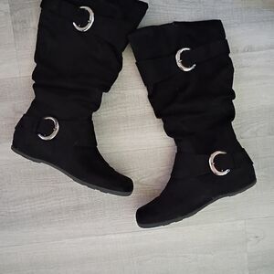 Stylish Black Women's Boots